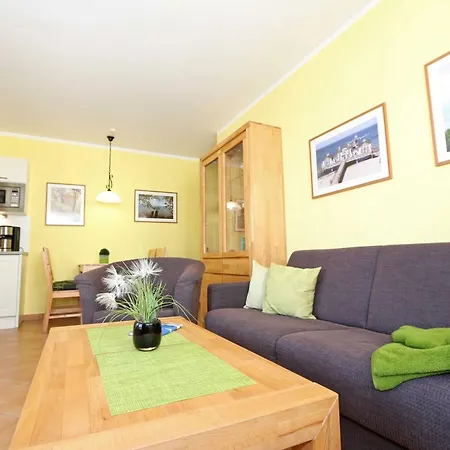 Antje - Ferienwohnung 09 Goehren (Ruegen)
