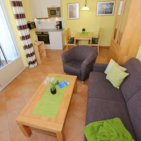 Antje - Ferienwohnung 09 * Goehren (Ruegen)
